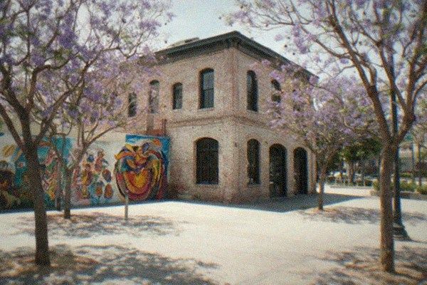 LA Plaza de Cultura y Artes